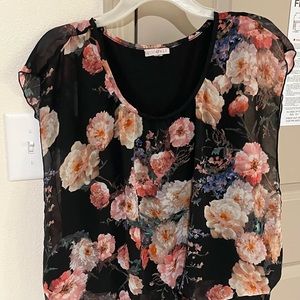 Floral top size xl